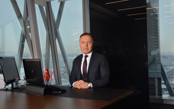 Lastik sektörünün ihracat şampiyonu Petlas oldu!